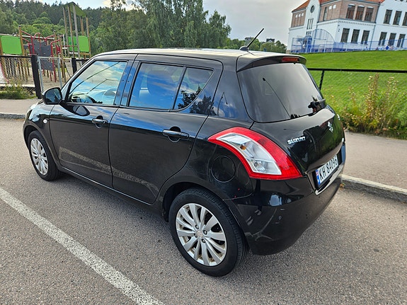 Suzuki Swift 3 of 16
