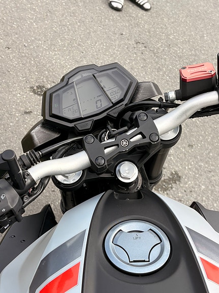 Yamaha MT-125 9 of 14