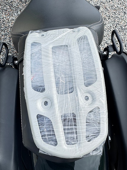 Royal Enfield Super Meteor 650 11 of 12