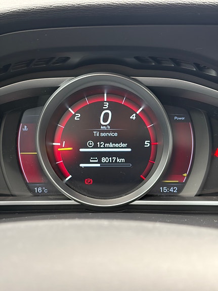 Volvo V40 18 of 21