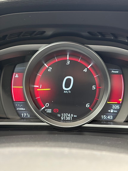 Volvo V40 19 of 21