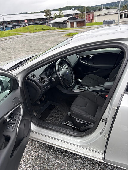 Volvo V40 10 of 21