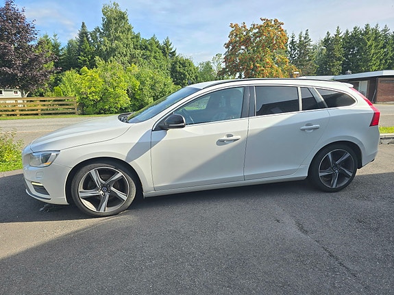 Volvo V60 7 of 12