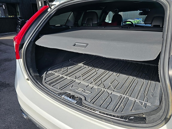 Volvo V60 11 of 12