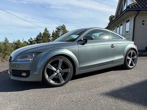 Audi TT 2 of 21