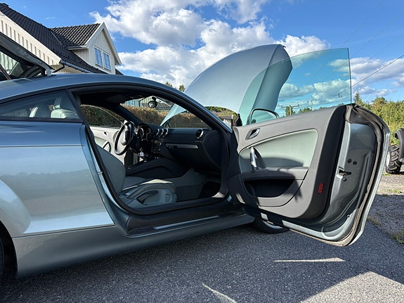 Audi TT 9 of 21