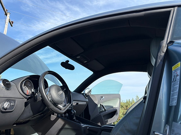 Audi TT 14 of 21
