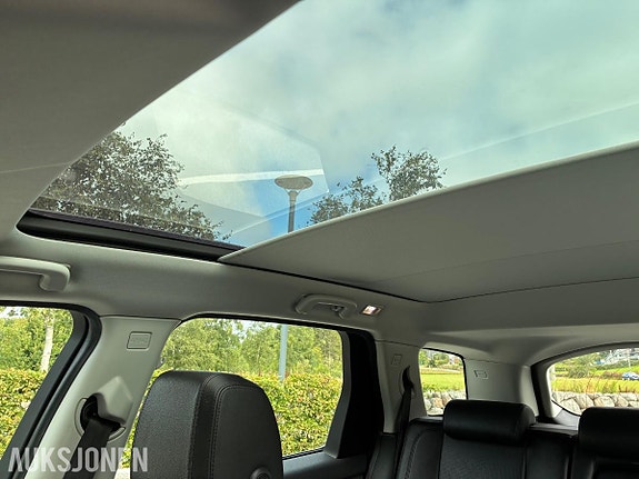 Land Rover Discovery Sport 25 of 30