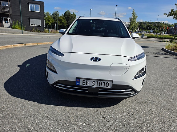 Hyundai Kona 8 of 16