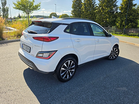 Hyundai Kona 6 of 16