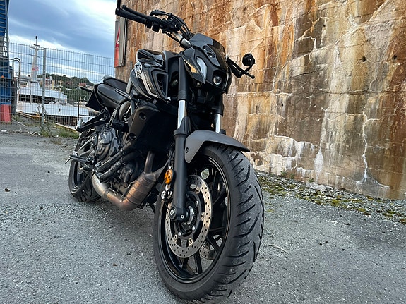 Yamaha MT-07 12 of 18