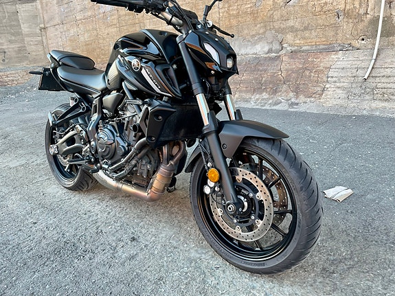 Yamaha MT-07 6 of 18