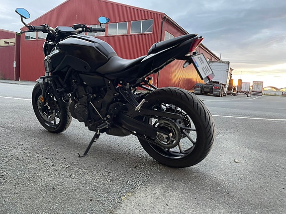 Yamaha MT-07 11 of 18