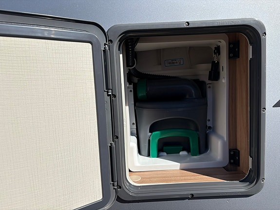 Hymer ML-T 570 Crossover 13 of 30
