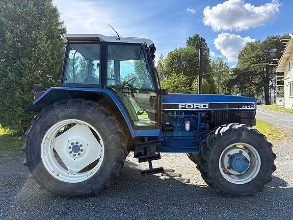 Ford 7840 3 of 13