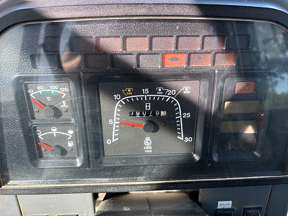 Ford 7840 10 of 13