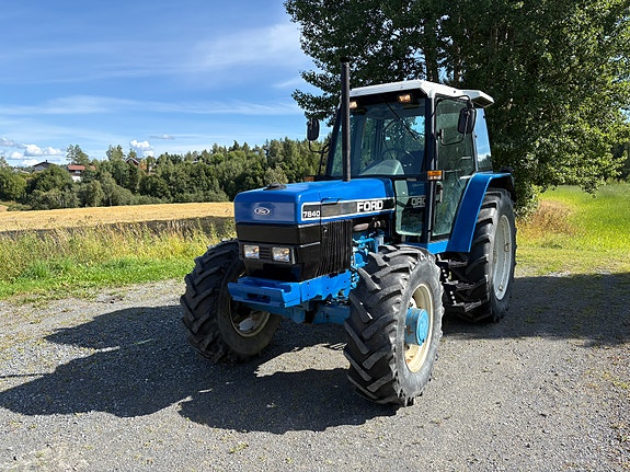 Ford 7840 2 of 13