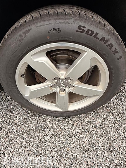 Audi Q5 13 of 16