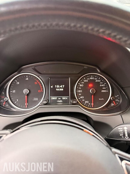 Audi Q5 7 of 16