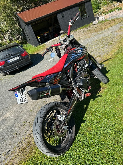 Fantic XMF 125 4 of 6