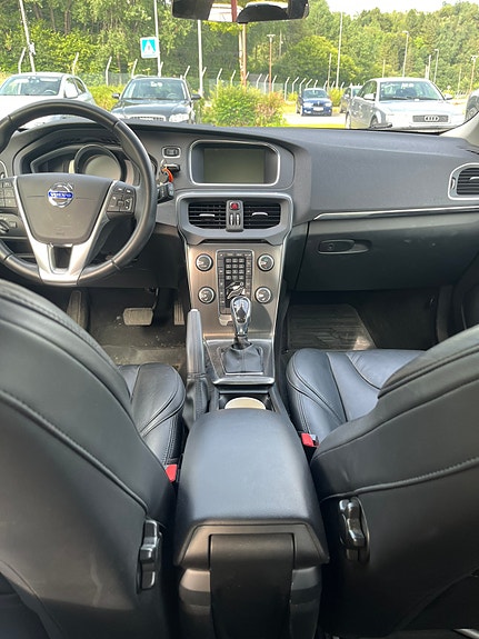 Volvo V40 5 of 14