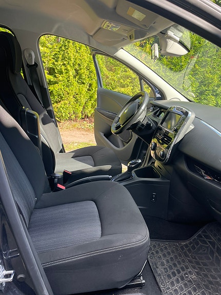 Renault Zoe 10 of 14