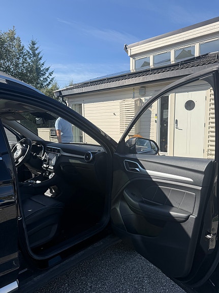 MG ZS EV 16 of 23