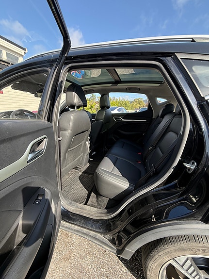 MG ZS EV 6 of 23