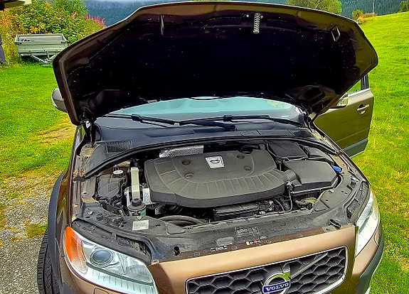 Volvo XC70 9 of 12