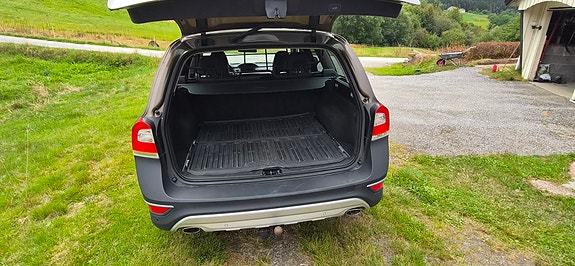 Volvo XC70 8 of 12