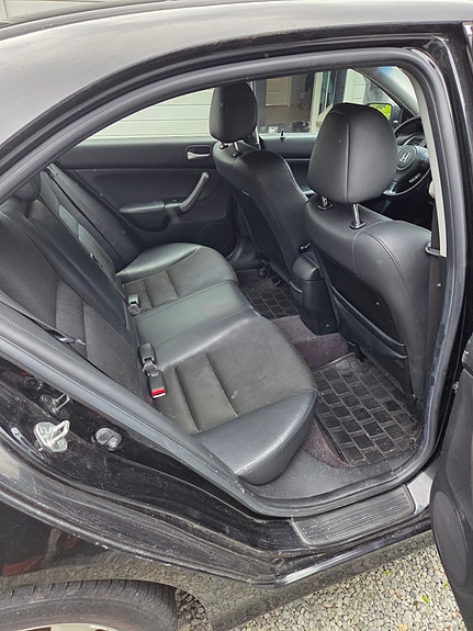 Honda Accord 7 of 11
