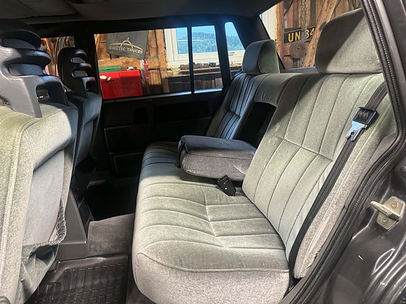Volvo 760 2 of 12