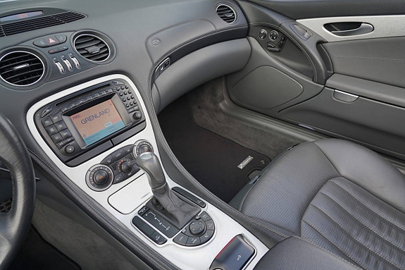 Mercedes-Benz SL55 12 of 19