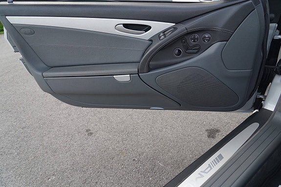 Mercedes-Benz SL55 14 of 19
