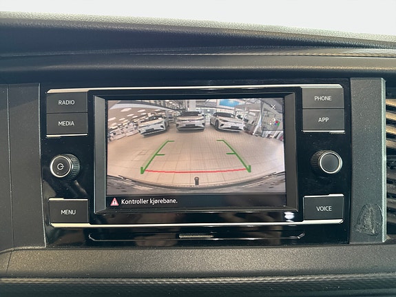 Volkswagen Caravelle 13 of 18