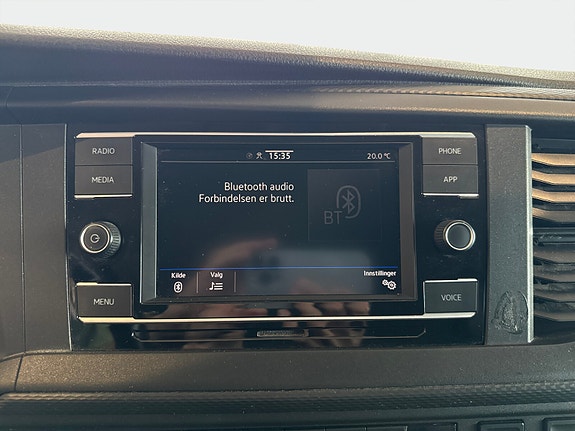 Volkswagen Caravelle 15 of 18