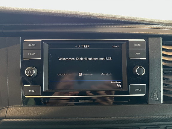 Volkswagen Caravelle 14 of 18