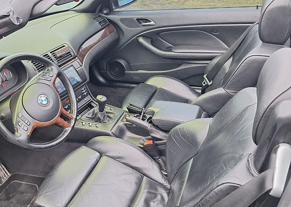 BMW 330Ci 10 of 22