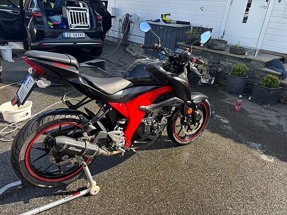 Suzuki GSX-S 125 5 of 10
