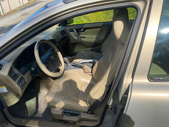 Volvo XC70 8 of 11