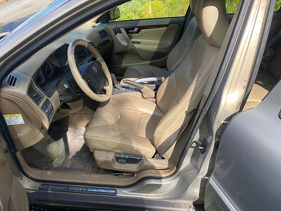 Volvo XC70 9 of 11