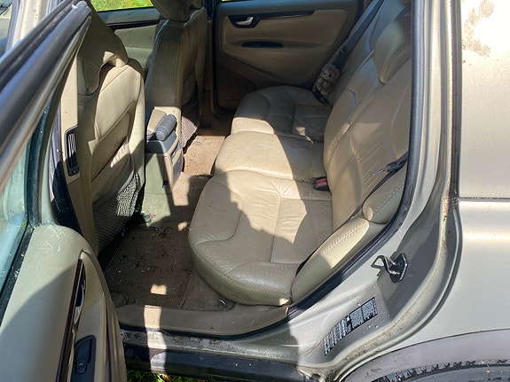 Volvo XC70 7 of 11