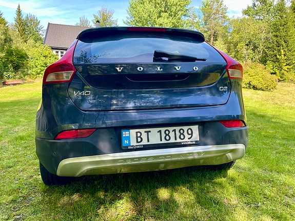 Volvo V40 Cross Country 4 of 28