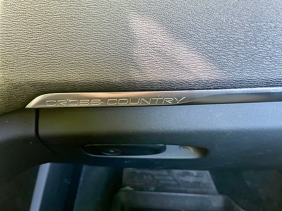 Volvo V40 Cross Country 18 of 28