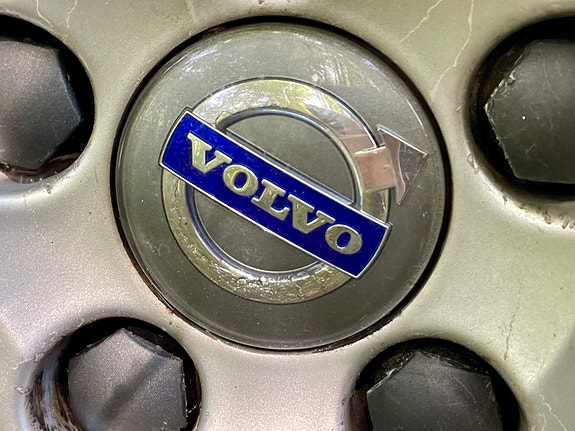 Volvo V40 Cross Country 26 of 28