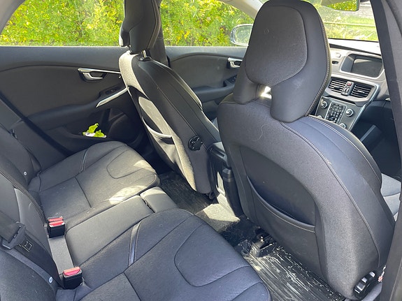 Volvo V40 Cross Country 28 of 28