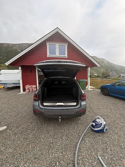 BMW 530e 5 of 9