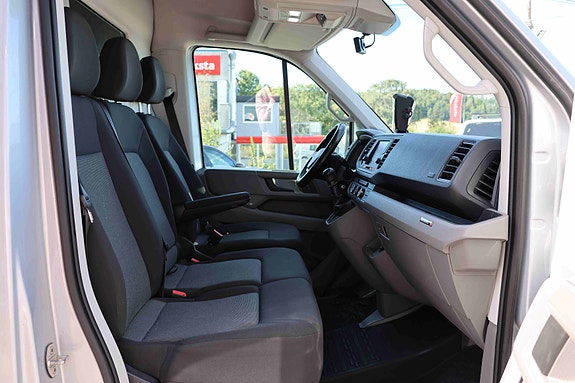 Volkswagen Crafter 10 of 30