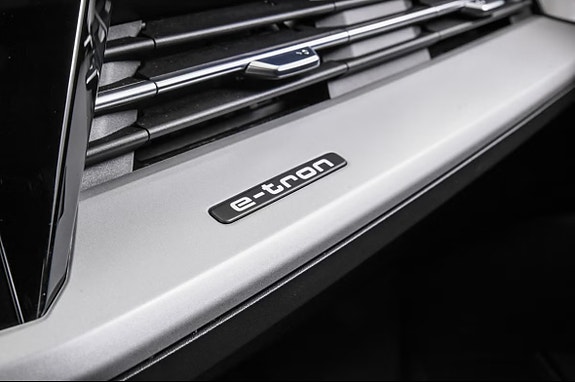 Audi Q4 e-tron 13 of 13