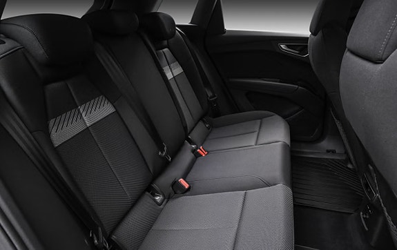 Audi Q4 e-tron 6 of 13